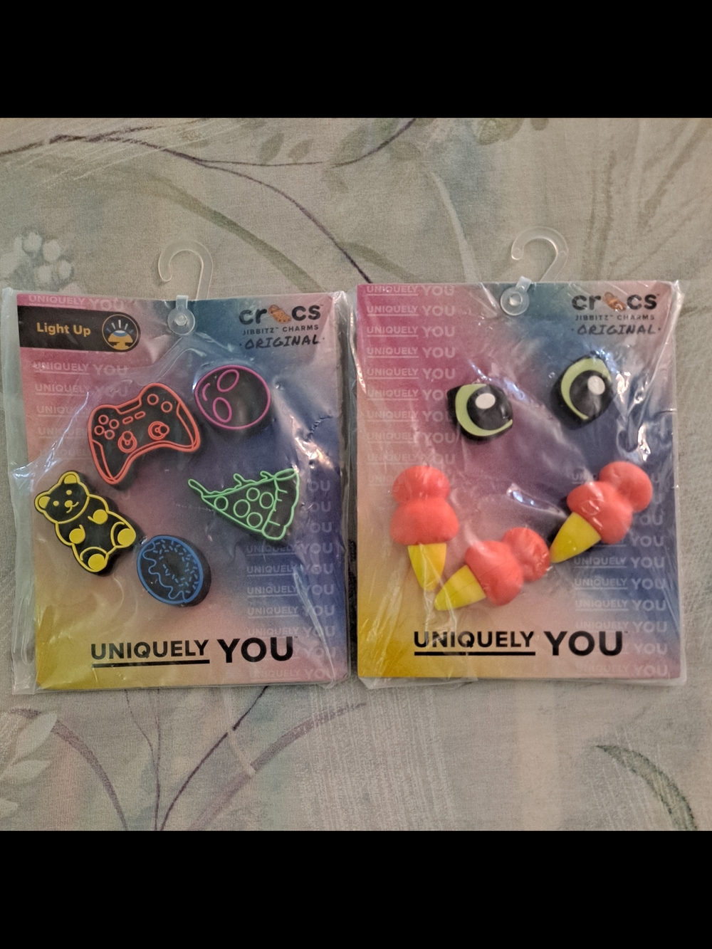 Crocs Jibbitz Charm Packs - 5 Piece Make Your Own Dino & 5 LED light Up Charms